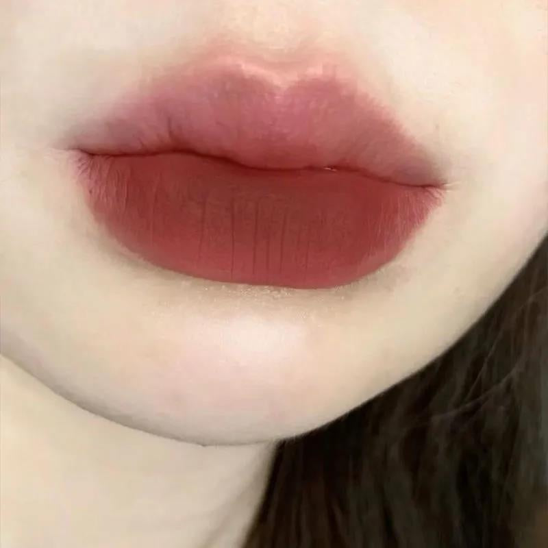 Velvet Luxe Lip Lacquer – Rich Colour, Lasting Soft Mist Finish