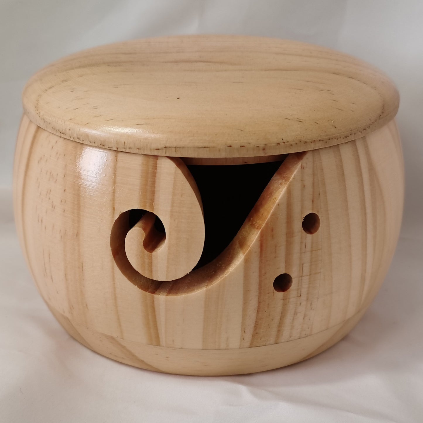 Handcrafted Wooden Yarn Bowl – Portable Wool Holder with Holes for Tangle-Free Knitting & Crochet