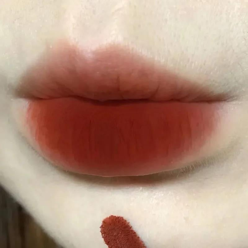 Velvet Luxe Lip Lacquer – Rich Colour, Lasting Soft Mist Finish