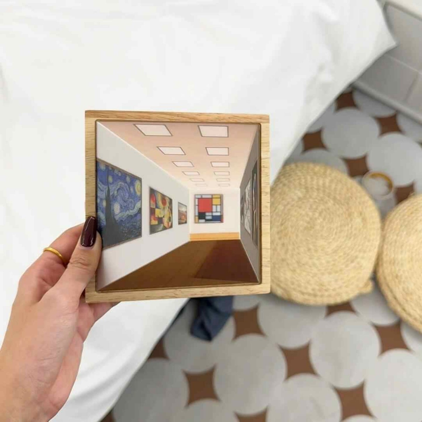 3D Illusion Night Light – Modern LED Art Lamp with Rechargeable Wooden Base for Living Room & Gifts