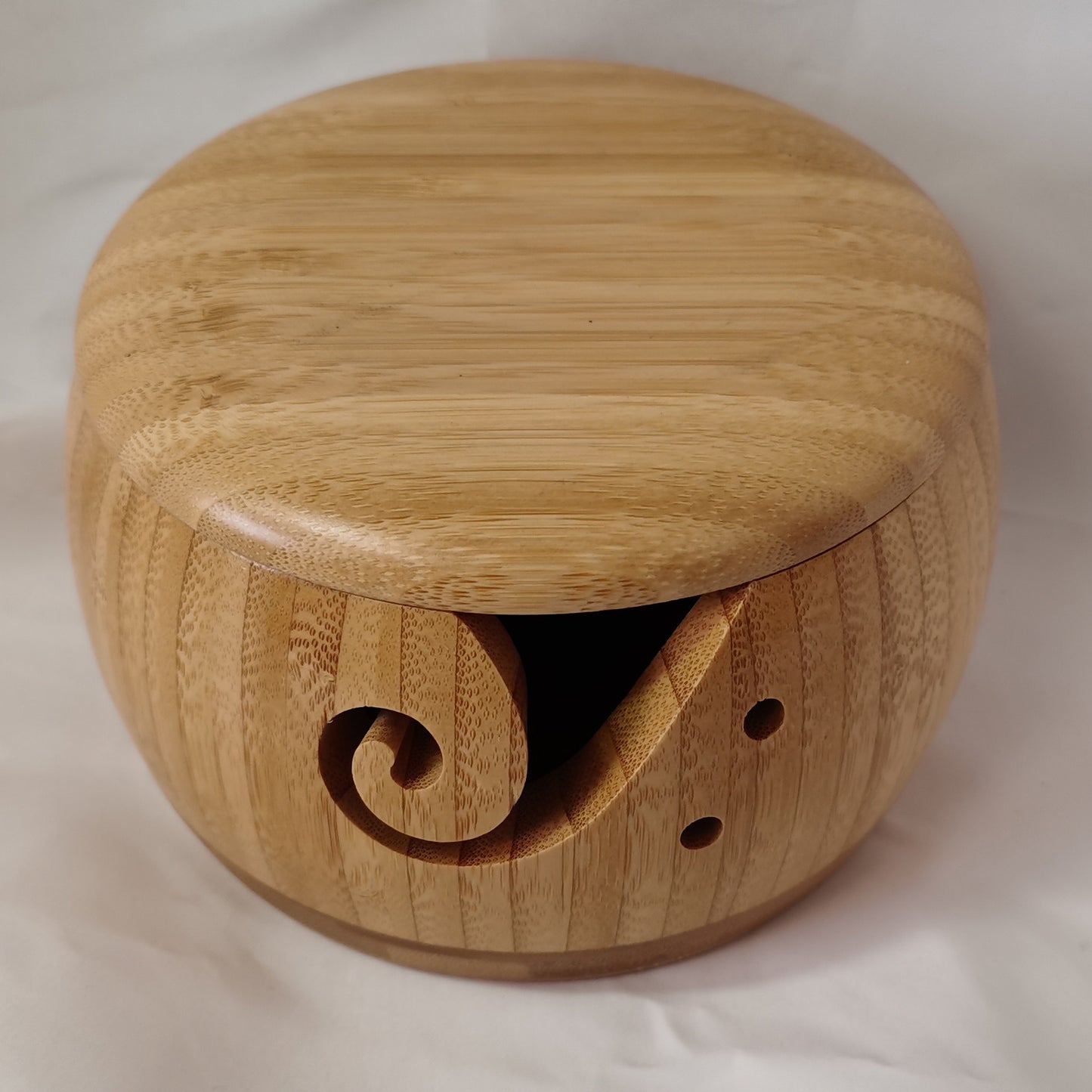 Handcrafted Wooden Yarn Bowl – Portable Wool Holder with Holes for Tangle-Free Knitting & Crochet